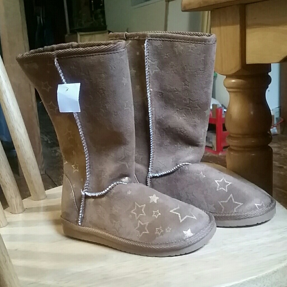 5/$20 Airwalk Fashion Boots